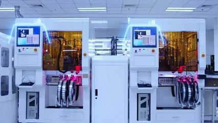 一台手机怎样“智能”制造?——联想武汉工厂探访记